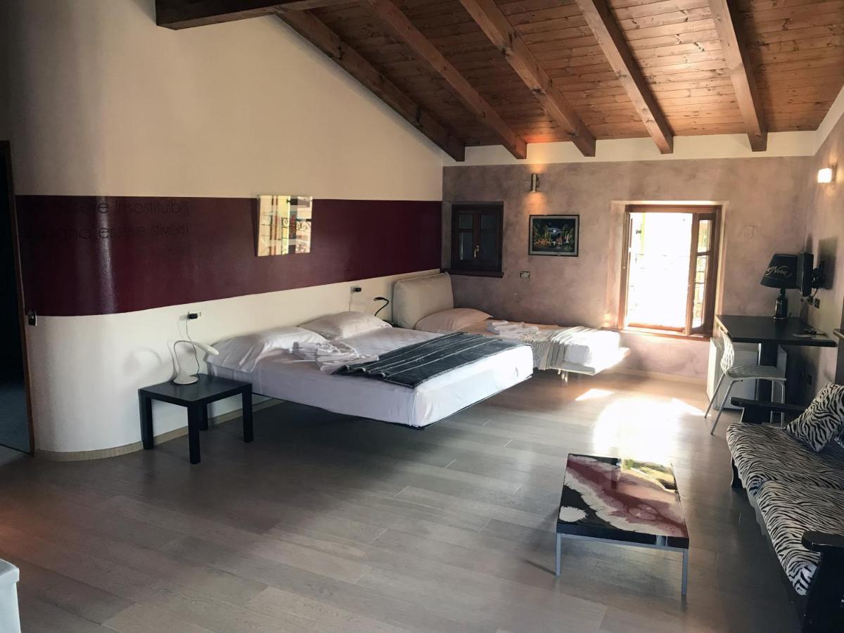 Albergo Al Cacciatore Tortellinando Valeggio sul Mincio Bagian luar foto