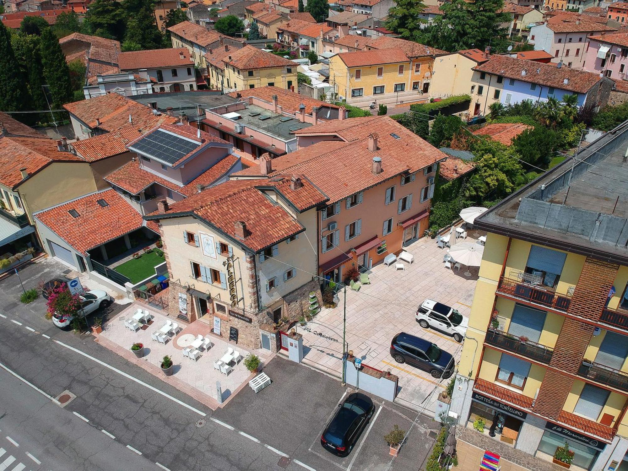 Albergo Al Cacciatore Tortellinando Valeggio sul Mincio Bagian luar foto