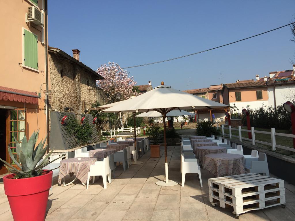 Albergo Al Cacciatore Tortellinando Valeggio sul Mincio Bagian luar foto