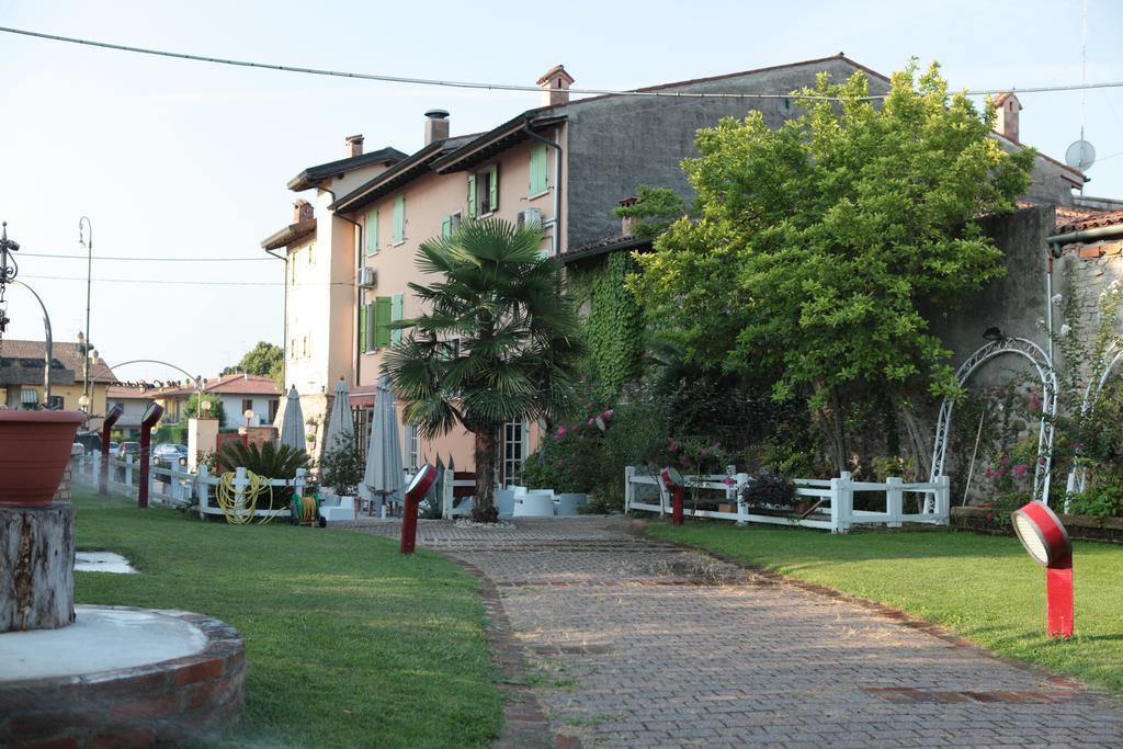 Albergo Al Cacciatore Tortellinando Valeggio sul Mincio Bagian luar foto