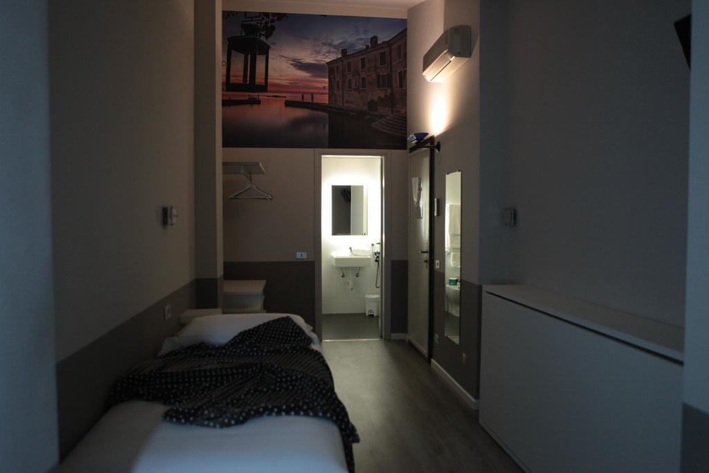Albergo Al Cacciatore Tortellinando Valeggio sul Mincio Bagian luar foto