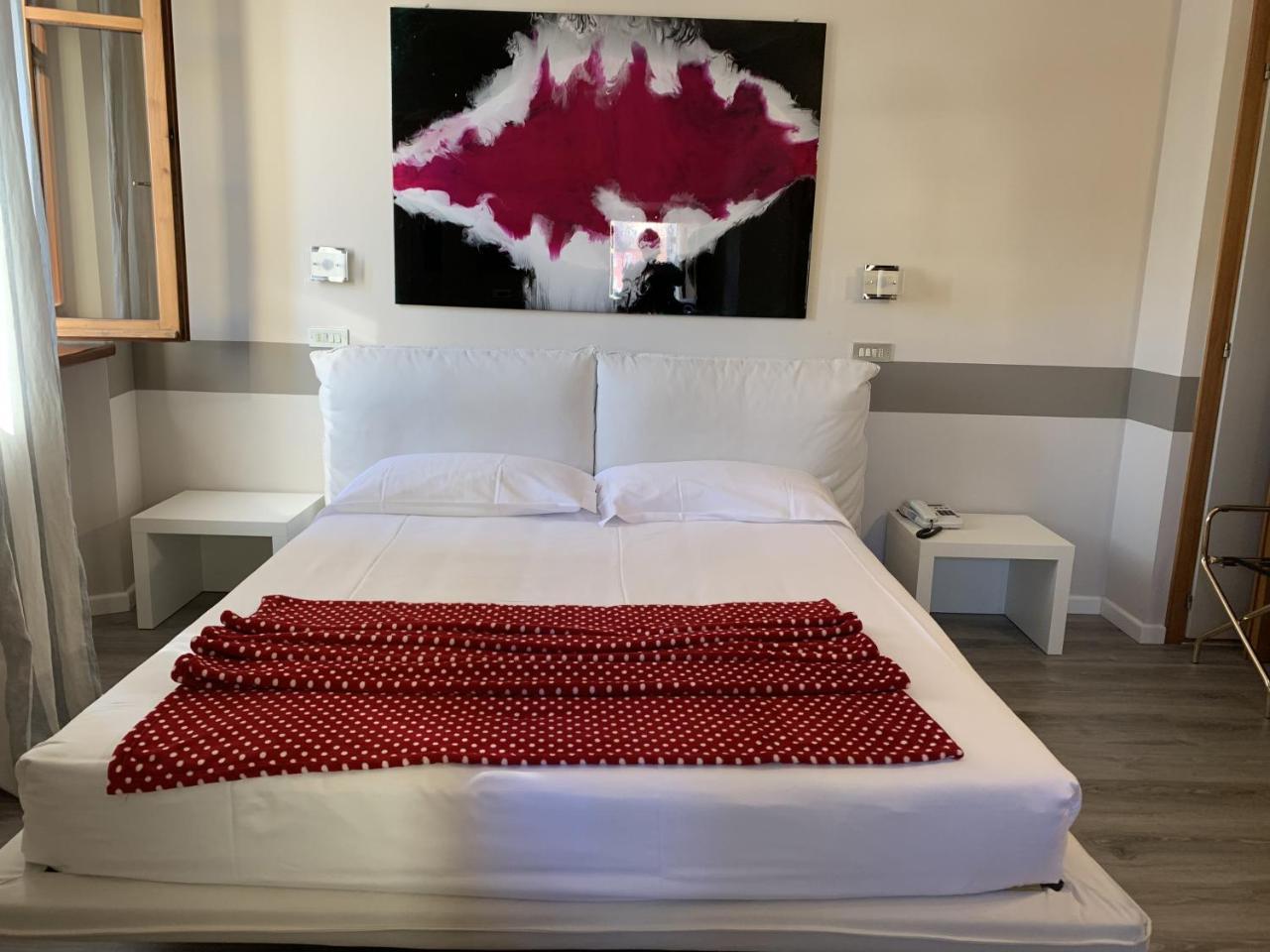 Albergo Al Cacciatore Tortellinando Valeggio sul Mincio Bagian luar foto